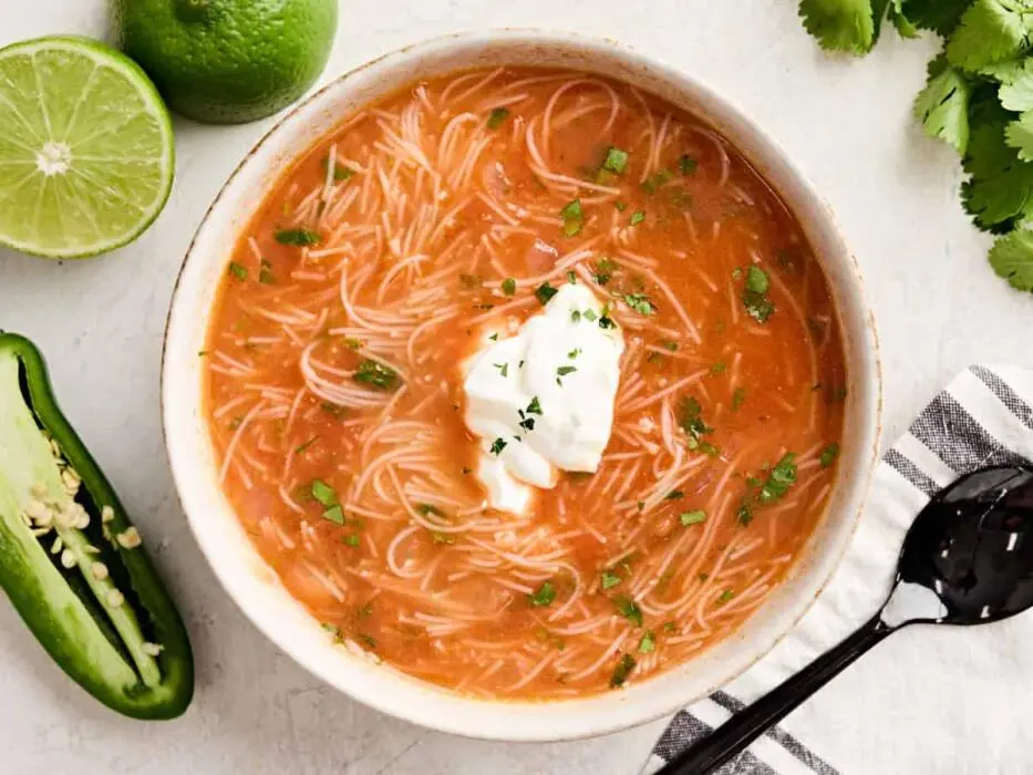 Surprise Me 14 Sopa de Fideo Bowl